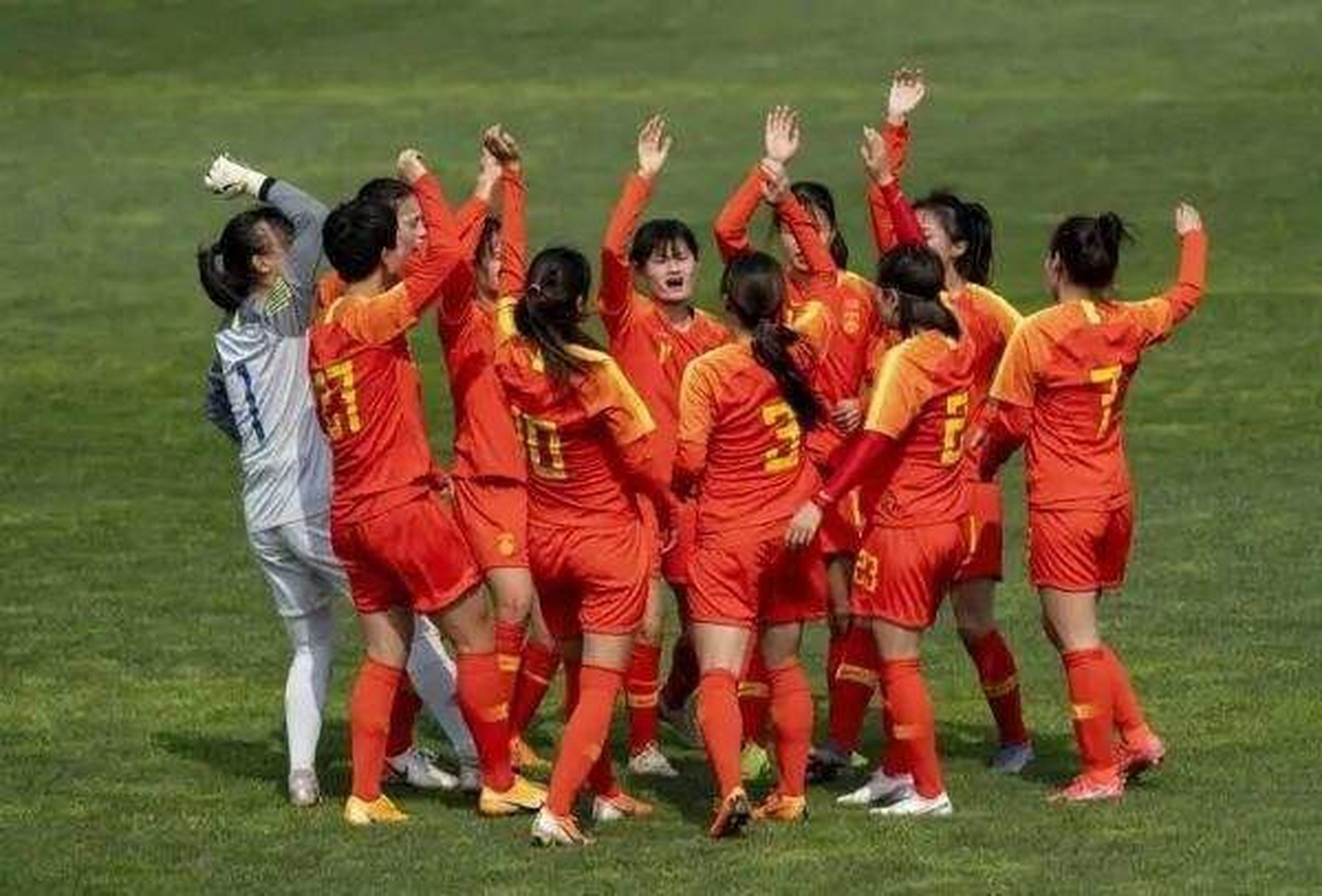 关于中国女足备战亚洲杯，全队备战状态如火如荼的信息